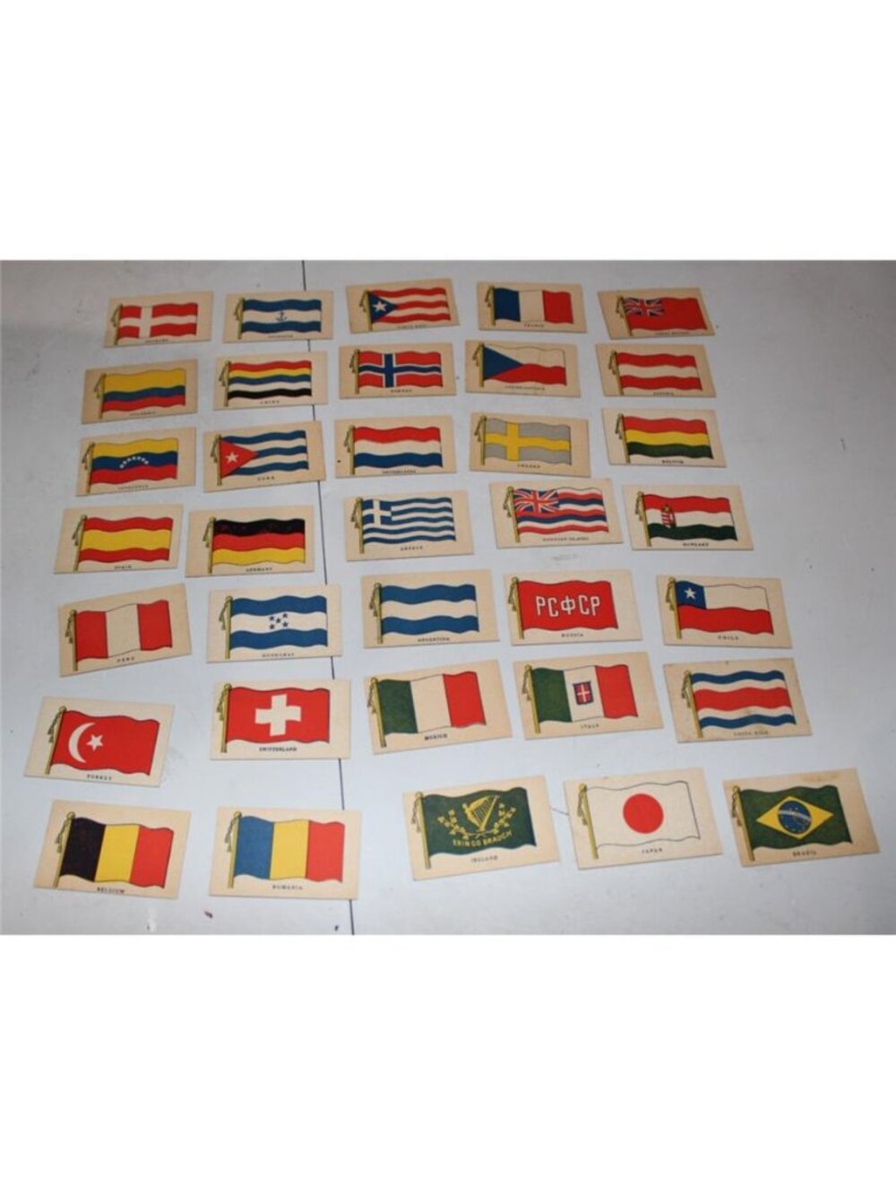 Rare Antique Wilbur Chocolate Flags 1939 Set of 35 Trading Cards Suchard